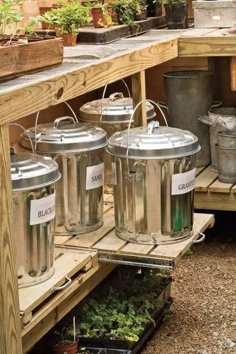 22 Gardening Tools Organization Ideas » Lady Decluttered Shed Conversion Ideas, Shed Greenhouse, Garden Shed Ideas, Potting Benches, Potting Tables, Potting Table, Greenhouse Shed, Shed Organization, Sliding Shelves