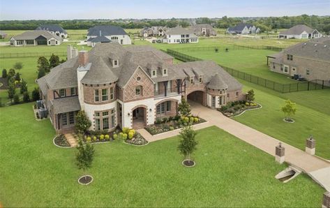 Texas Houses, House With Land, Big Mansions, Custom Home Building, Dream Life House, Mansion Interior, Barn Style House, Texas Homes, Dream Lifestyle