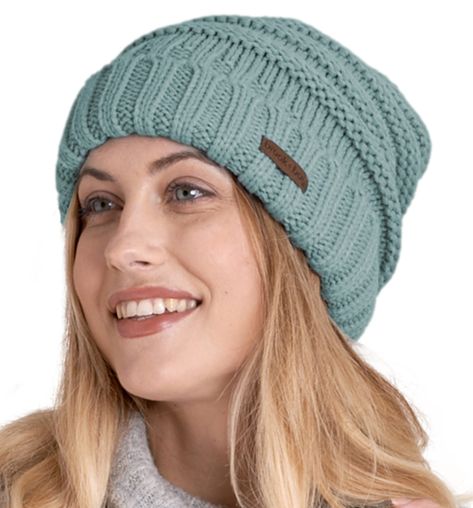 Knitted Hats For Women, Free Crochet Hat Patterns, Slouch Hats, Oversized Beanie, Crochet Hat Patterns, Lazy Day Hairstyles, Beanie Fits, Lazy Hairstyles, Cable Knit Hat