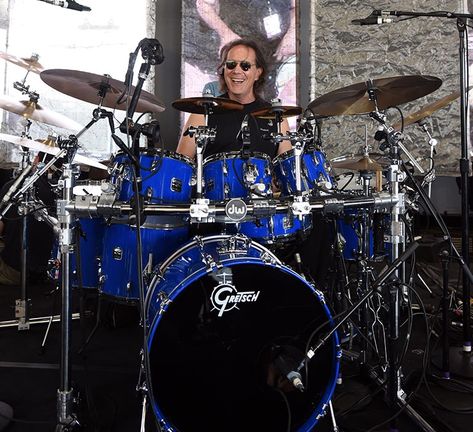 Vinnie Colaiuta, Gretsch Drums, Berklee College Of Music, Herbie Hancock, Home Studio Setup, Faith Hill, Brand New Day, Frank Zappa, Jazz Musicians