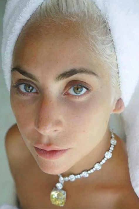 Lady Gaga, Gabrielle Union, and more share their most beautiful no-makeup moments. Lady Gaga Natural Makeup, Lady Gaga No Makeup, Lady Gaga Natural, Lady Gaga Without Makeup, No Makeup, Lady Gaga Face, Burgundy Makeup Look, Lady Gaga Makeup, Burgundy Makeup