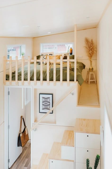 The fixed staircase leads up to the master bedroom loft, which has a landing platform with storage underneath. The loft is large enough for a queen size bed. Massive Bathroom, Design Casa Piccola, A Loft Bed, Tiny Loft, Tiny House Interior Design, Tiny House Loft, House Loft, Tiny House Inspiration, Blue Point