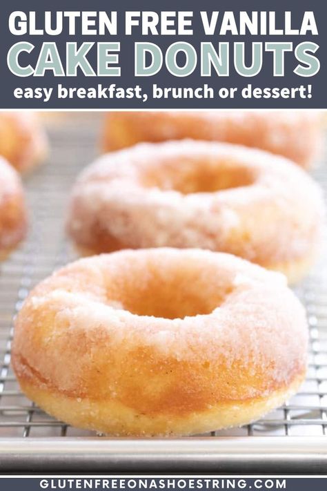 These gluten free vanilla cake donuts are soft, moist and tender, and bake up in minutes. They're basically the perfect vanilla donut. This gluten free donut recipe is easy to mix in one bowl and has enough leaveners to bake perfectly light and tender in less than 15 minutes. It's sweet and flavorful enough to enjoy plain right out of the oven, or with a simple gluten free vanilla glaze or a sugar coating that crackles once it's cool. The perfect sweet breakfast treat or gluten free dessert! Gluten Free Baked Donut Recipe, Gluten Free Donuts Baked, Donat Glaze, Gluten Free Donut Recipe, Gluten Free Doughnuts, Gluten Free Vanilla Cake, Glutenfri Baking, Donuts Donuts, Resep Brownies