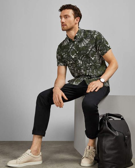 Ted Baker HERO Short sleeved palm print Lyocell shirt Semi Casual Outfit, Ted Baker Menswear, Kitenge Designs, Khaki Shirt, Model Shoot, Designer Shirts For Men, Ted Baker Men, Mens Designer Shirts, Mens Trendy Outfits