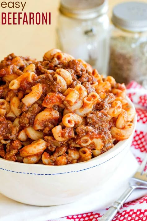 Easy Beefaroni Recipe, Homemade Beefaroni Recipe, Homemade Beefaroni, Beef A Roni, Beefaroni Recipe, Kid Friendly Meals Dinner, Dinners To Make, Best Italian Recipes, Quick And Easy Dinner