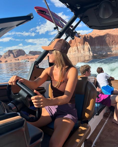 Boating wakesurfing Driving A Boat, Wake Boat, Boat Aesthetic, Wakeboard Boats, Lake Powell, Try New Things, Ideal Life, Really Love You, Wakeboarding