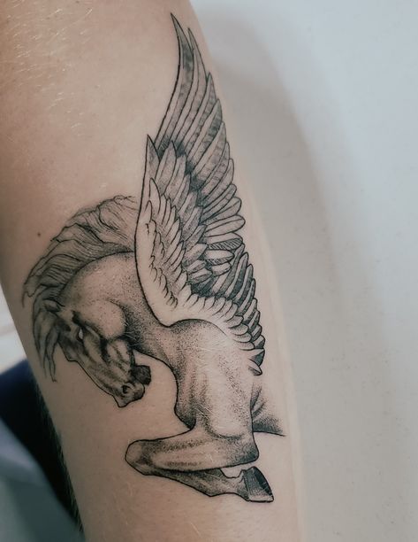 Pegasus Tattoo Design Greek Mythology, Pegasus Tattoo Men, Pegasus Tattoo Women, Pegasus Tattoo Design, Stallion Tattoo, Ford Tattoo, Pegasus Tattoo, Cupid Tattoo, Horse Tattoo Design