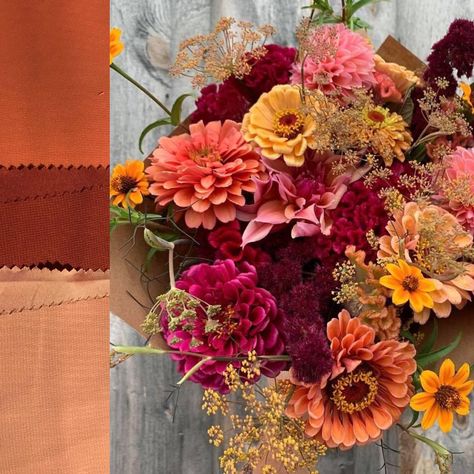 Fall Dahlia Arrangements, Burgundy And Marigold Wedding, Colorful Fall Flowers, Bright Fall Flowers, Floral Recipes Flower Arrangements, Bright Fall Wedding Flowers, Bouquet Recipe Fall, Fall Wedding Bouquets November, Zinnia Wedding Flowers