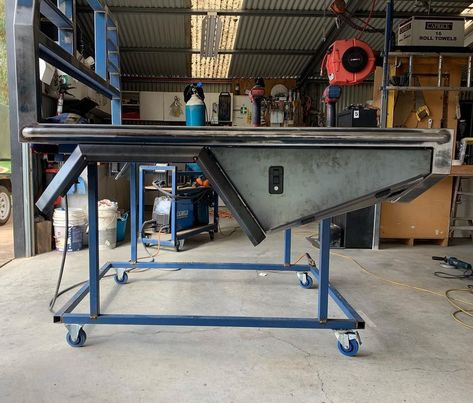 Ute Tray Ideas, Custom Ute Trays, Truck Bed Trailer, Custom Flatbed, Truck Accesories, Welding Trucks, Ute Canopy, Canopy Ideas, Ute Trays