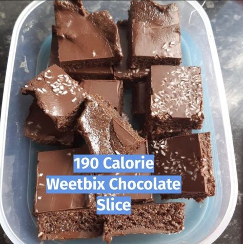 Healthy Chocolate Slice, Healthy Weetbix Slice, Healthy Afternoon Tea, Healthy Weetbix Recipes, Quick Slices Recipes, Weetbix Slices Recipes, Weetabix Slice, Weetbix Recipes, Healthy Brekkie