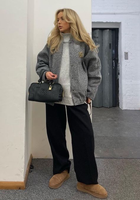 Grey Wool Jacket Outfit, Beige Wool Coat Outfits, Grey Jacket Outfit, Zara Street Style, Winter Fashion Outfits Casual, Outfit Inspo Casual, Winter Outfit Inspiration, Autumn Outfit, Outfit Inspo Fall