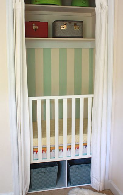 Thanks to a seriously handy dad, baby Eliot had his crib literally built into the closet, complete with storage shelves below and above the bed. Crib In Closet, Closet Crib, Closet Nook, Murphy Bed Ikea, Diy Crib, Tiny Room, Tiny Closet, Parents Room, Nursery Closet