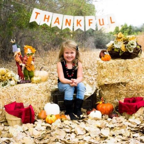 Thanksgiving Photoshoot Ideas, Thanksgiving Living Room Decorations, Thanksgiving Photoshoot, Thankful Banner, I Wish For You, Thanksgiving Party Decor, Thanksgiving Games For Kids, Thanksgiving Classroom, Toddler Girl Fall