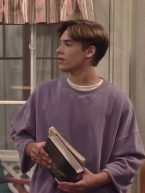 Shawn Hunter Haircut, Eric From Boy Meets World, Eric Matthews Season 1, Will Friedle 90s, Eric Matthews Aesthetic, Eric Matthews Outfits, 90s Vintage Aesthetic Outfit, Eric Boy Meets World, Boy Meets World Eric