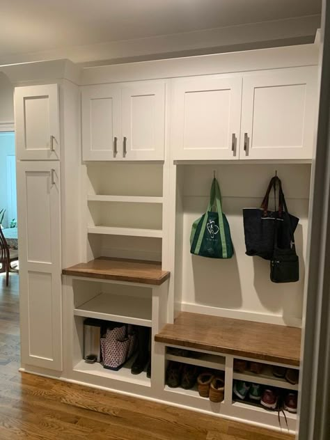 Mud Room And Kitchen Combo, Bench In Mudroom Ideas, Mudroom Bench With Tall Cabinet, Mudroom Lockers With Drop Zone, L Shaped Mudroom Bench With Storage, Mudroom In Basement, Mudroom Cabinets With Shoe Storage, Mud Room With Cabinet, Drop Zone With Countertop