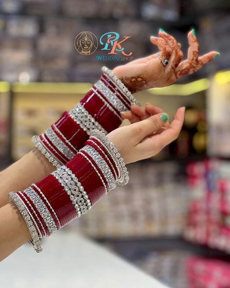 Jisne Abhi Shaadi Ki Shopping Done Nahi Ki Usko Tag Kro 🥰 For order Dm or watsap 8626949088 All india delivery available (Cash On Delivery Available) Worldwide Shipping available book your order fast ,wedding,shaadi,Bangles,punjabi choorha,Bridal. #bangles #banglescollection #bridaljewellery #wedding #rkweddingshop Code- Tpzz Chura Bridal Punjabi Bride Latest, Bridal Chura Latest Punjabi, Latest Chura Designs Bridal, Chura Bridal Punjabi Bride, Punjabi Chura, Bridal Things, Bridal Chura, Punjabi Bride, Hand Accessories