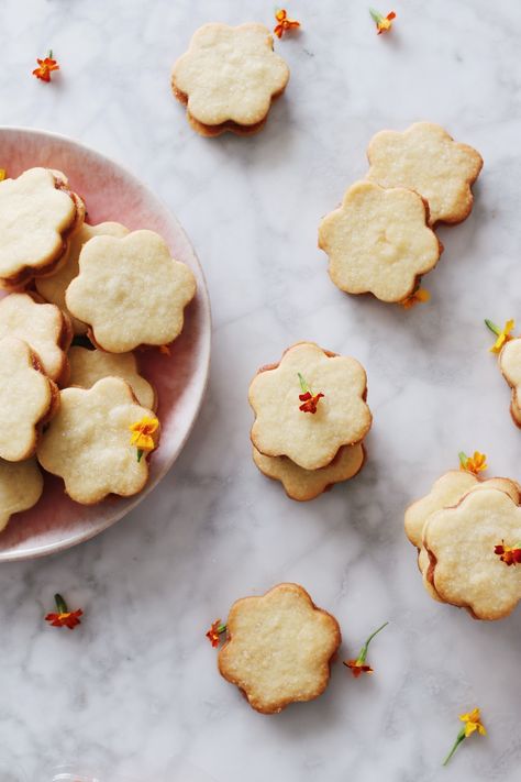 Apple Butter and Honey Shortbread Sandwich Cookies | Rebekah Lowin Jewish Sweets, Honey Shortbread, Apple Shortbread, Rosh Hashanah Desserts, Holiday Brisket, Jewish Cookies, Apple Toast, Rosh Hashanah Recipes, Cookie Sandwich Recipes