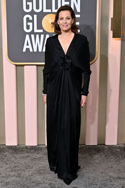 Sigourney Weaver, Best Red Carpet Looks, Donald Glover, Michelle Yeoh, Kelly Rowland, Lenny Kravitz, Anya Taylor Joy, Golden Globe, Hollywood Star