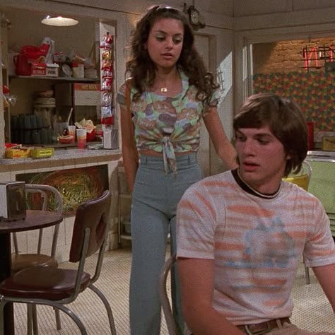 💐 on Twitter: "some of jackie’s looks… " That 70s Show Fashion, That 70s Show Outfits, 70s Show Outfits, Jackie Burkhart Outfits, Jackie That 70s Show, Decade Day, Tv Show Halloween Costumes, 90s Theme Party Outfit, Show Outfits