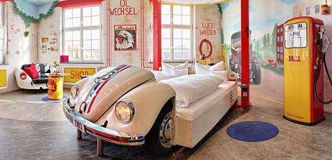 A special tour of one of the world's most unusual hotels, the V8 Hotel in Germany, where you can spend the night in a car bed. Underwater Bedroom, Car Themed Rooms, Themed Hotel Rooms, Theme Hotel, Unusual Hotels, Car Bed, Luxury Amenities, Unique Hotels, Design Hotel