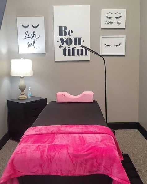 Simple Lash Room Ideas, Lash Shed Room, Lash Extension Room, Small Esthetician Room, Eyelash Extensions Studio, Small Esthetician Room Ideas, Lash Suite Ideas, Esthetician Room Ideas, Solo Esthetician Room