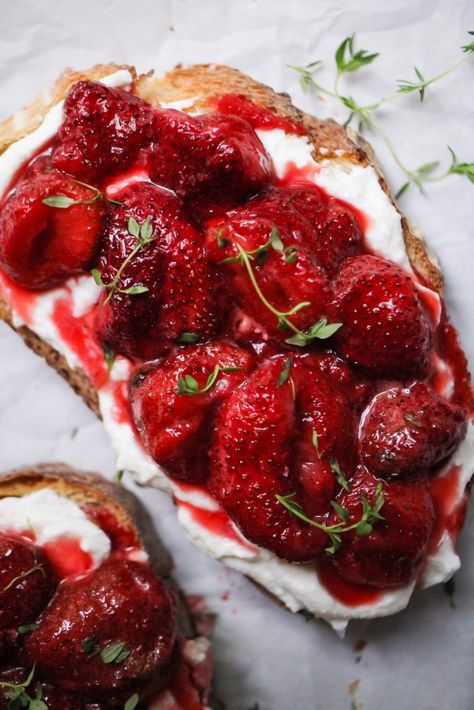 Whipped Ricotta Toast, Fancy Toast, Roasted Strawberry, Fancy Breakfast, Ricotta Toast, Whipped Ricotta, Roasted Strawberries, Toasted Bread, Toast Recipes