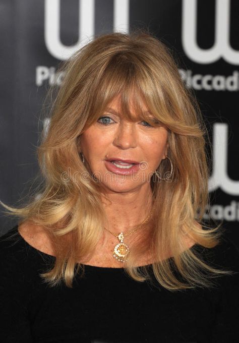 Waterstones London, Goldie Hawn Hair, 1970s Hairstyles, Shaggy Hair, Goldie Hawn, Ageless Style, Her Book, Hair Color And Cut, Aging Gracefully