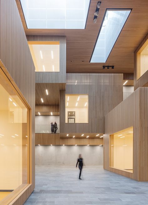 Atrium Design, Commercial And Office Architecture, Cladding Materials, Timber Panelling, Wood Cladding, Wall Cladding, Life Science, Architecture Building, Landscape Architecture