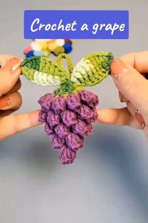 Hantverk Diy, Keychain Pattern, Crochet Fruit, Pola Amigurumi, Crochet Keychain Pattern, Crochet Stitches Video, Crochet Food, Crochet Stitches For Beginners, December 23