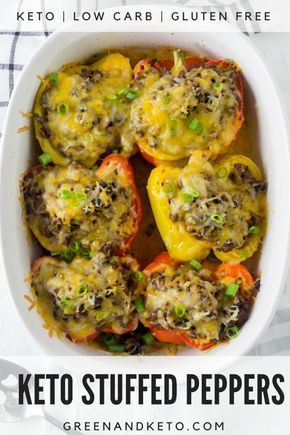 Easy Keto recipe for Low Carb Stuffed Peppers. A healthy family-friendly favorite updated for the keto diet. Easy Low Carb Dinner, Low Carb Stuffed Peppers, Keto Stuffed Peppers, Low Carb Dinner Recipes, Diet Vegetarian, Peppers Recipes, Low Carb Dinner, Keto Dinner, No Carb Diets