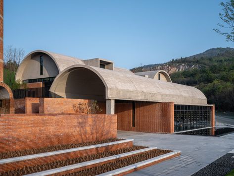 Gallery of Concrete Barrel Vaults Applied in 10 Projects of Contemporary Architecture - 1 Barrel Vault Ceiling, Avant Grade, Arch Building, Campus Design, Contemporary Building, Conceptual Architecture, Roof Architecture, Roman Architecture, Architecture Concept Drawings