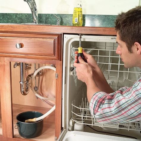 Dishwasher Installation, Kitchenaid Dishwasher, Diy Household Tips, Homemade Cleaning Solutions, Plumbing Repair, Diy Plumbing, Cleaning Appliances, Appliance Repair, Diy Home Repair