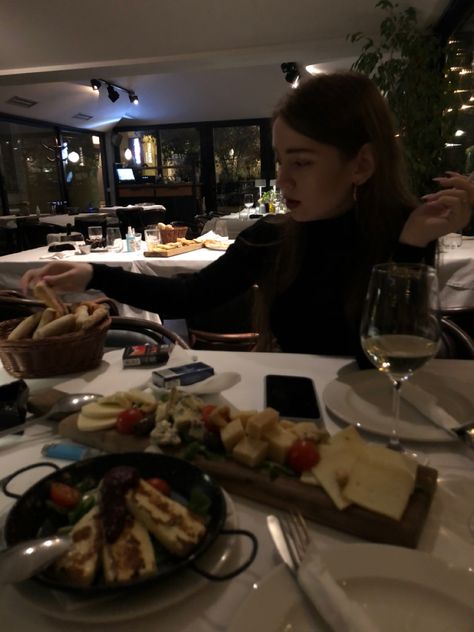 Restaurant Eating Aesthetic, Eating Out Aesthetic Restaurant With Friends, Dining Out Aesthetic, Eating At Restaurant Aesthetic, Eating Alone At Restaurant, Eating Out Aesthetic Restaurant, Restaurant Owner Aesthetic, Eating Out Aesthetic, Eating At Restaurant