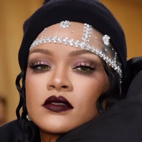 90s Met Gala, Met Gala Makeup, Gala Makeup, Makeup Portfolio, Rihanna Style, Bad Gal, Perfect Lips, Fenty Beauty, Black Love