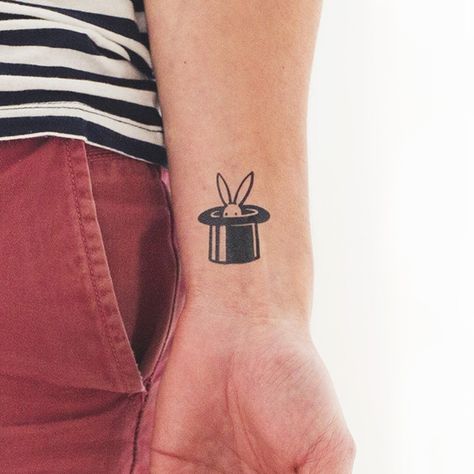 Magic Bunny Tattoo, Rabbit In Hat Tattoo, Magic Hat Tattoo, Fleshy Art, Tattoos For Women On Thigh, Acorn Tattoo, Tattoo Light, Rabbit In A Hat, Mac Miller Tattoos