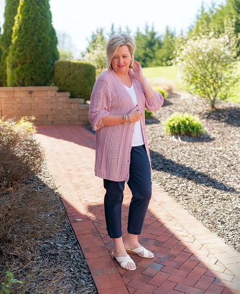 Lightweight Cardigan Summer, Tania Stephens, 50 Is Not Old, Crochet Yoke, Lightweight Sweaters, American Photography, Over 60 Fashion, Summer Cardigan, Fifty Not Frumpy