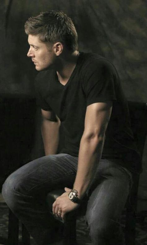 Gorgeous Supernatural Series, Daneel Ackles, Jensen Ackles Supernatural, Jensen And Misha, Jensen Ackles Jared Padalecki, Supernatural Jensen, Mark Sheppard, Supernatural Dean Winchester, Winchester Supernatural