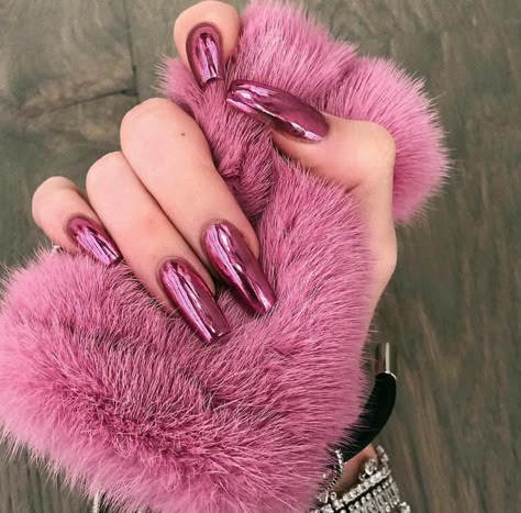 Prom Nails Red, Kylie Jenner Nails, Pink Chrome Nails, Nail Design Video, Nagellack Trends, Chrome Nail Art, Gel Nail Art Designs, Nail Art Gel, Pink Chrome