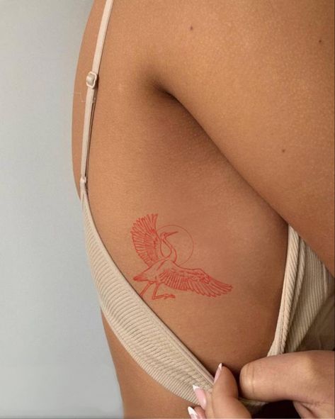 Bird In Circle Tattoo, Woman Aesthetic Tattoos, Best Places To Hide A Tattoo, Red Sparrow Tattoo, Salute Tattoo, Tattoos Of Women, Women Small Tattoos, Crane Tattoo, 16 Tattoo