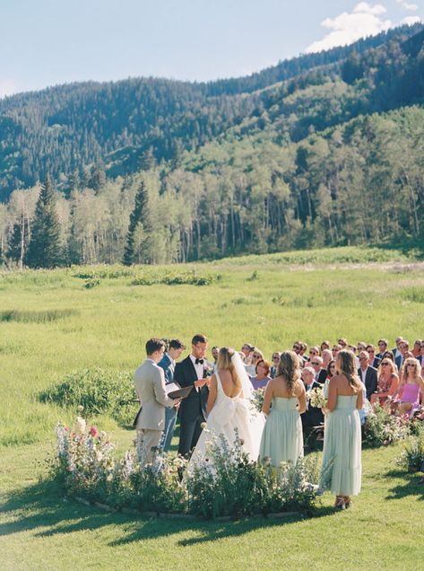 Summer Wedding In The Mountains, Formal Mountain Wedding, Outdoor Wedding Benches, Mountain Backyard Wedding, Outdoor Farm Wedding Ceremony, Field Wedding Ceremony, Montana Summer Wedding, Mountain Wedding Flowers, Mountain Top Wedding Ceremony