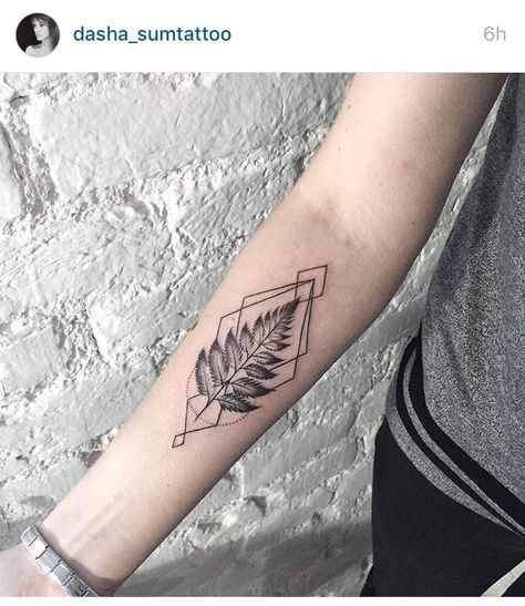 Fern geometric tattoo Fern Geometric Tattoo, Fern Leaf Tattoo, Fern Tattoo, Tattoo Forearm, Geometry Tattoo, Forearm Tattoo Women, Modern Tattoos, Wolf Tattoo, Sister Tattoos