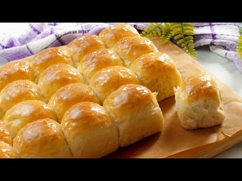 (1) WE MADE THIS BREAD WITHOUT KNEADING | 2 MINS MIXING | CONDENSED MILK BREAD | SUPER SOFT & FLUFFY - YouTube Condensed Bread Recipes, Condensed Milk Rolls, Condensed Milk Bread, Homemade Bread Dough, Milk Bread Recipe, Homemade Bread Recipes Easy, Italian Dinner Recipes, Homemade Rolls, Make Bread