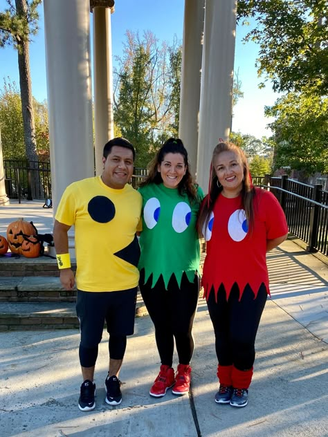 DIY PACMAN COSTUMES Game Characters Costume, Dress Like A Video Game Character, Video Game Theme Halloween Costumes, Packman And Ghosts Costume, Diy Game Costumes, Diy Pacman Ghost Costume, Game Character Costumes Diy, Diy Ms Pacman Costume, Pac Man Costume Diy Group Halloween