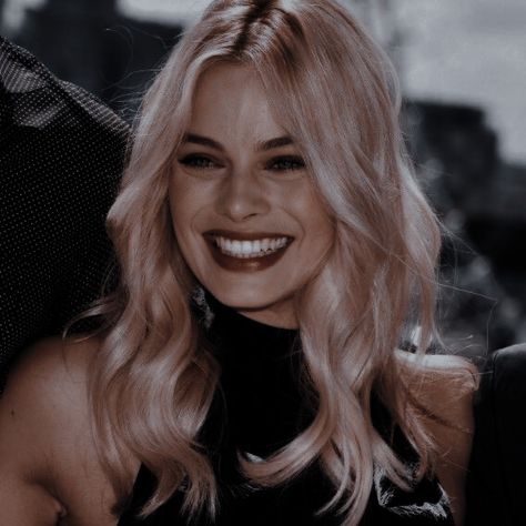 Margot Robbie Icons Aesthetic, Hailey Quinn, Margrot Robbie, Harley Quinn Artwork, Harley Quinn Comic, Joker And Harley Quinn, Margot Robbie, Hailey Bieber, Girl Icons