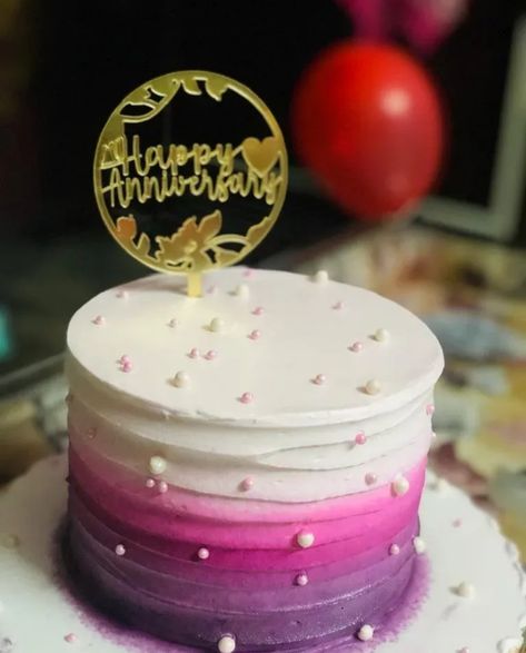 Unicorn shade cake design with pearls detailing Birthday Cake With Pearls, Cake 1 Year, Cake With Pearls, Dear Nathan, Pearl Purple, Cake Maker, Cake Makers, Pretty Birthday Cakes, Birthday Cake Decorating