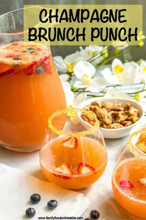 Champagne brunch punch is an easy, fruity, pretty drink recipe that’s perfect for setting out at a brunch party! #champagne #punchrecipes #drinkrecipes #brunch #brunchparty Brunch Punch Alcohol, Thanksmas Ideas, Brunch Punch, Champagne Breakfast, Party Champagne, Drinks Summer, Alcoholic Punch, Recipe Banana, Cocktail Appetizers