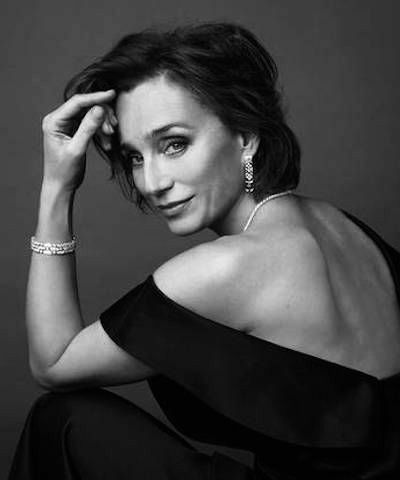 Older Woman Portrait, Kristin Scott, Kristin Scott Thomas, Scott Thomas, Headshots Women, Best Marriage Advice, Classic Portraits, Portrait Photography Women, Business Portrait