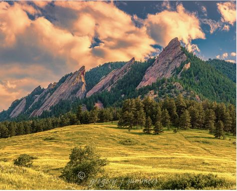 Boulder Colorado Photography, Flatirons Tattoo, Flatirons Boulder, Boulder Flatirons, Colorado Tattoo, Colorado Photography, Colorado Landscape, Photoshoot Locations, Cap Ideas