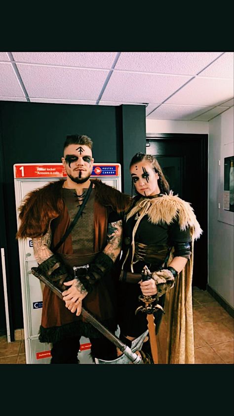 #vikings #diy #couplehalloweencostumes Viking Man Costume, Viking Halloween Costume Couple, Viking Diy Costume, Male Viking Costume, Halloween Costumes Viking, Diy Viking Costume Men, Viking Couple Costume, Viking Cosplay Men, Vikings Costume Diy