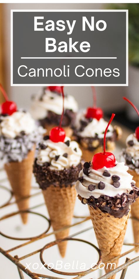 Ricotta Cannoli Filling, Farm Snacks, Cone Desserts, Cannoli Cones, Cannoli Recipe Easy, Cannoli Pie, Ricotta Cannoli, Cannoli Recipes, Cannoli Desserts